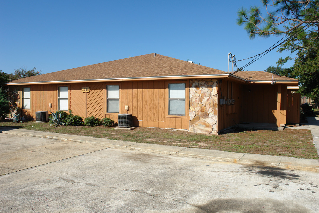 3399 Green Briar Cir in Gulf Breeze, FL - Building Photo