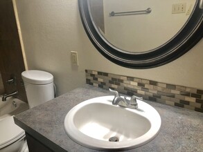 8417 Avenue V in Lubbock, TX - Building Photo - Building Photo