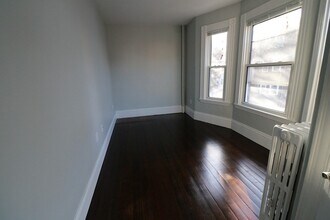 298 Windsor St in Cambridge, MA - Building Photo - Building Photo
