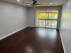 6340 Newtown Cir in Tampa, FL - Building Photo - Building Photo