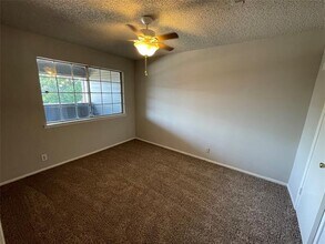 802 N Crockett St in Sherman, TX - Building Photo - Building Photo