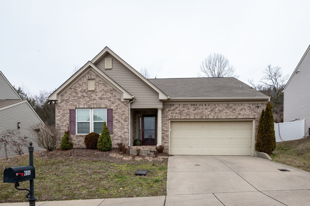 2609 Jordan Ridge Dr in Nashville, TN - Building Photo
