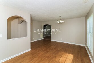 3918 Tolliver Hills Dr in Ellenwood, GA - Building Photo - Building Photo