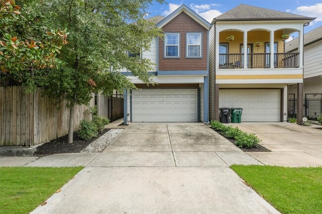 property at 2107 Crockett St