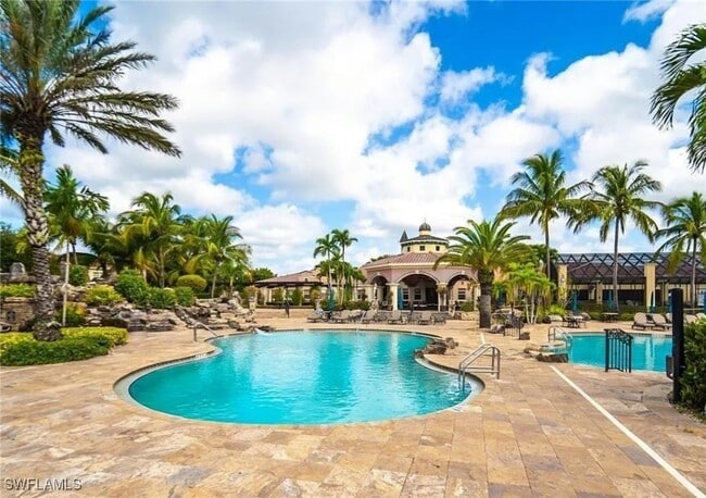 property at 8524 Via Lungomare Cir