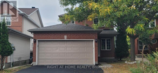 50 Trump Ave in Ottawa, ON - Building Photo - Building Photo