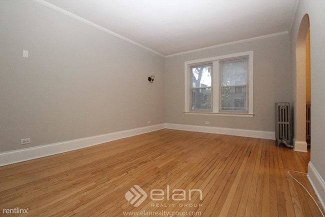 1261 W Argyle St-Unit -Apt 110 in Chicago, IL - Building Photo - Building Photo