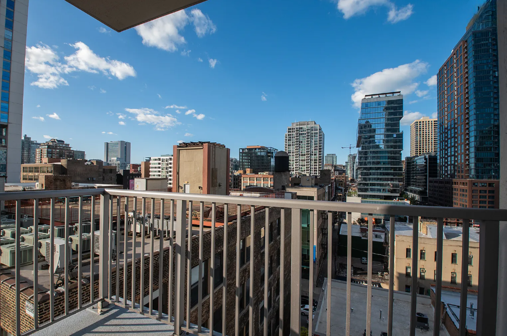 301 W Ohio St, Unit 1004 in Chicago, IL - Foto de edificio