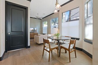 2216 Thornton Rd in Austin, TX - Building Photo - Building Photo
