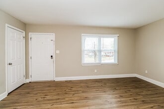 617 Dunbrook Ln in Charlotte, NC - Building Photo - Building Photo