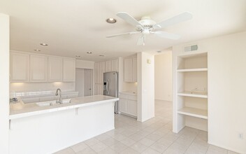 1608 Cormorant Dr in Carlsbad, CA - Building Photo - Building Photo