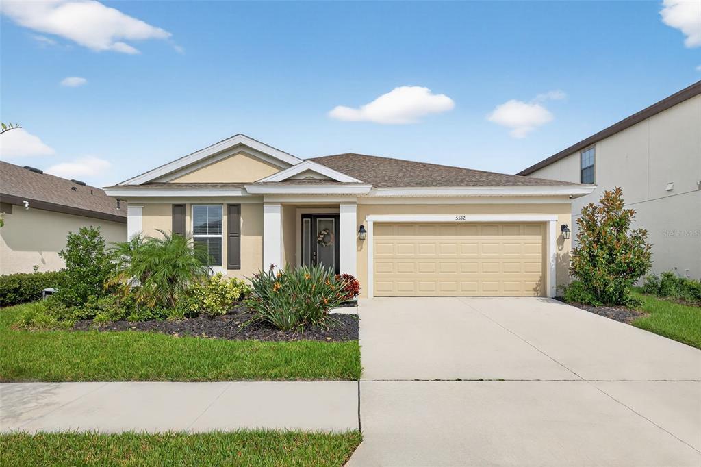 5532 Del Coronado Dr in Apollo Beach, FL - Building Photo