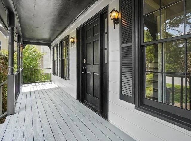 6894 Kerrie Way in Lithonia, GA - Foto de edificio - Building Photo