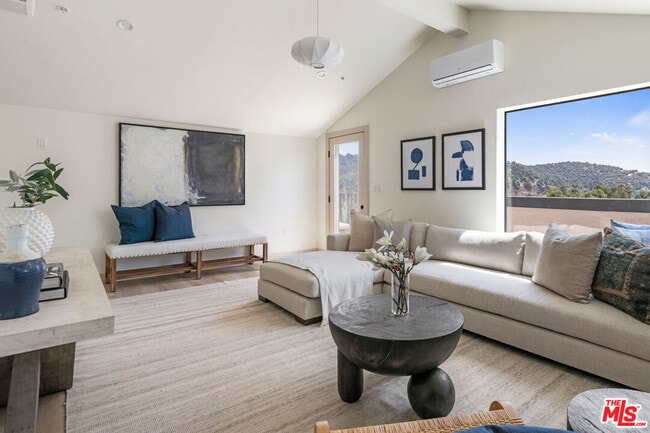 property at 174 S Avenue 58
