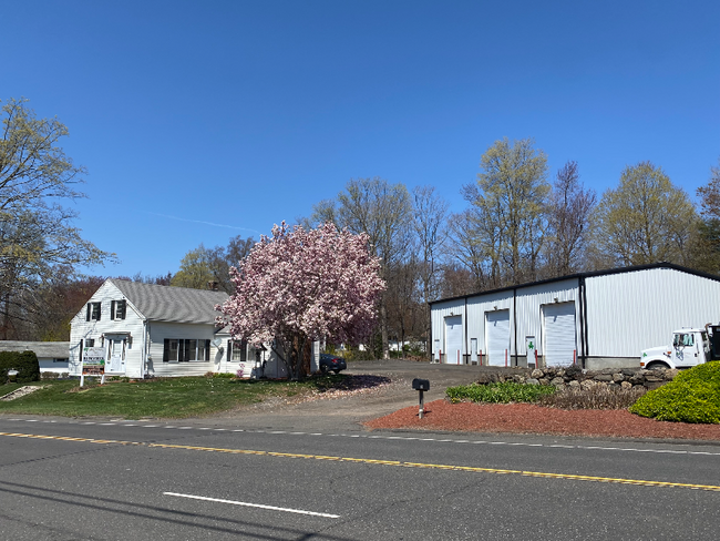 110 Waterbury Rd in Prospect, CT - Building Photo - Building Photo