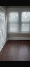 12 Hubbard St in Bloomfield, CT - Building Photo - Building Photo