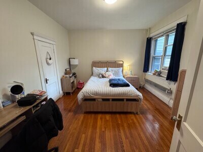 24 Euston St, Unit 2 in Brookline, MA - Building Photo - Building Photo