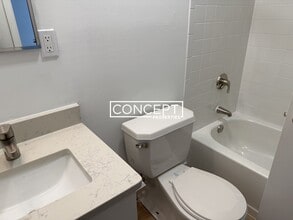 1200 Adams St, Unit 202 in Boston, MA - Foto de edificio - Building Photo