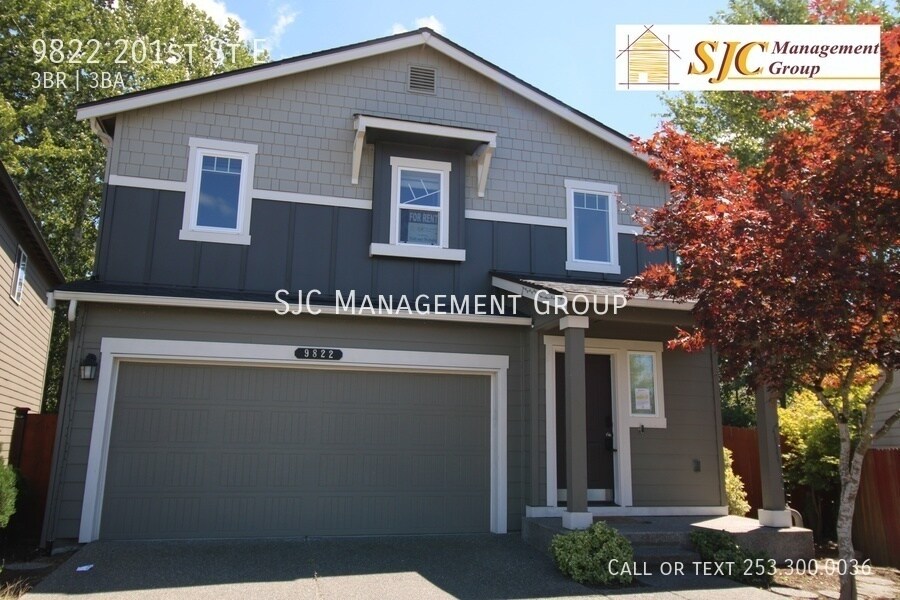9822 201st St E in Graham, WA - Foto de edificio