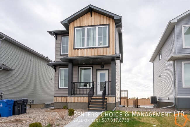 property at 820 Coalbrook Cl W