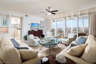 410 Flagship Dr in Naples, FL - Building Photo - Building Photo