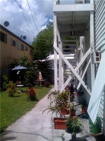 1122 Simonton St in Key West, FL - Building Photo - Building Photo