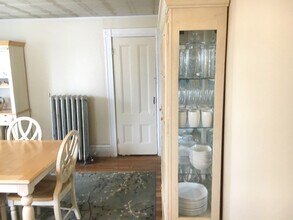 16 Lincoln St, Unit 2 in Somerville, MA - Foto de edificio - Building Photo