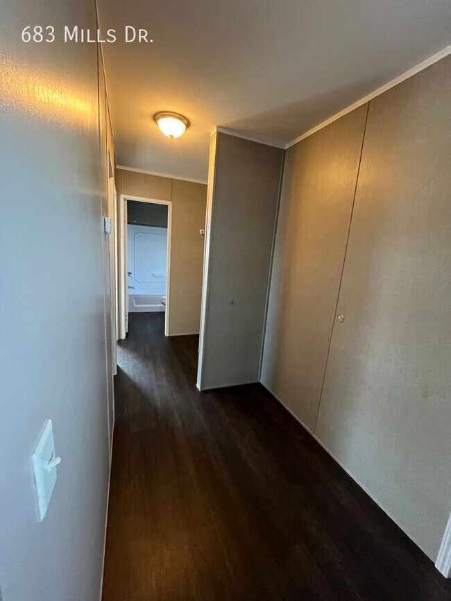 683 W Mills Dr in Towanda, KS - Building Photo - Building Photo