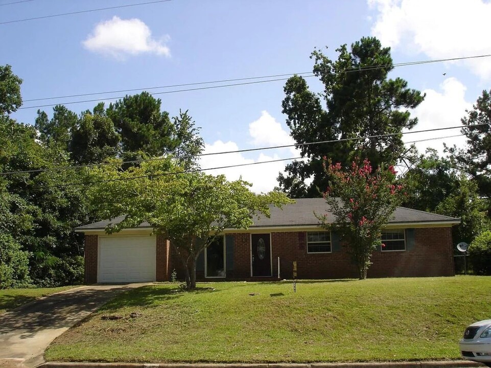 2817 Little Deal Rd in Tallahassee, FL - Building Photo