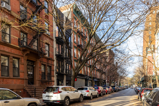 614-620 E ninth St in New York, NY - Building Photo - Building Photo