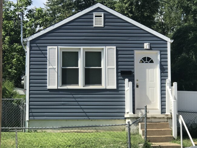 property at 122 Horn Ave