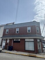 2a Walnut St in Ambler, PA - Building Photo
