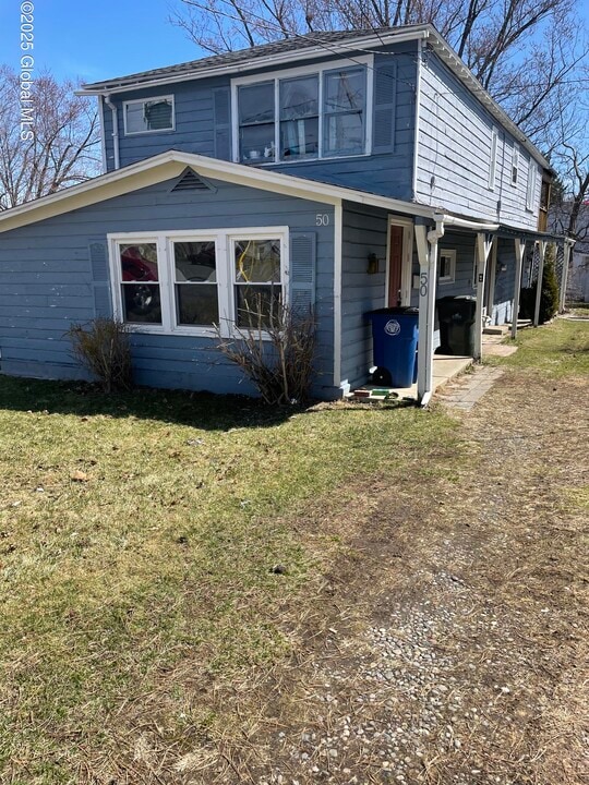 50 Pleasant St in Cohoes, NY - Building Photo