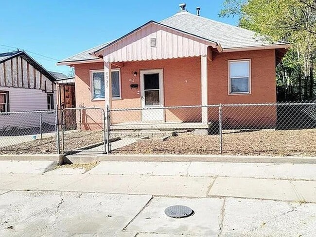 property at 1523 Palmer Ave