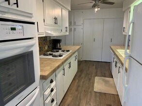 30 Paseo Laredo N in Cathedral City, CA - Building Photo - Building Photo