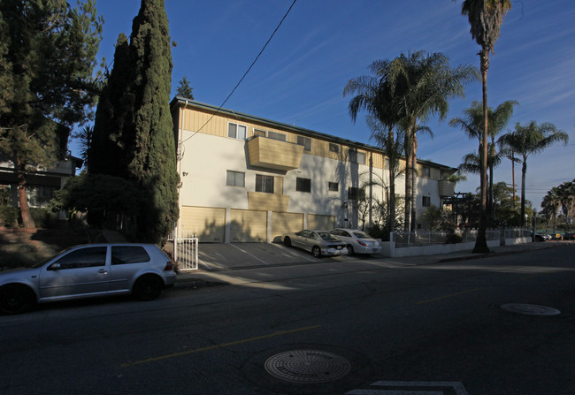 2929 St. George St in Los Angeles, CA - Foto de edificio - Building Photo