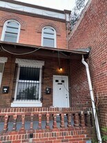 5439 Hunter St in Philadelphia, PA - Building Photo