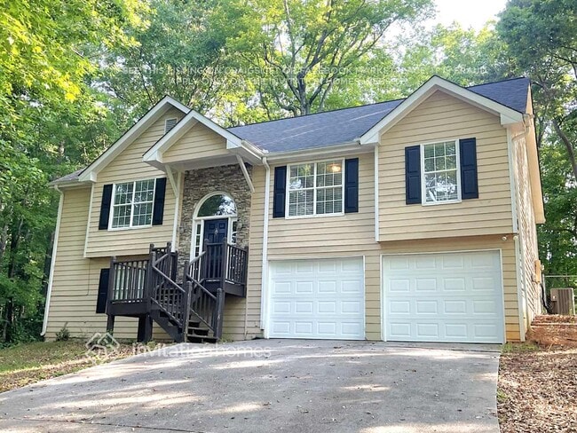 property at 3281 Greystone Ct