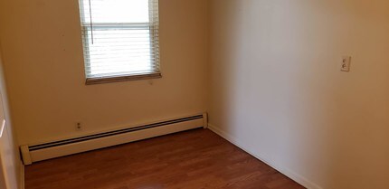 10 Highland Ave, Unit 6 in Lebanon, OH - Foto de edificio - Building Photo