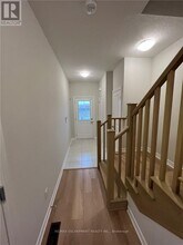 5 Genoa Dr in Hamilton, ON - Building Photo - Building Photo