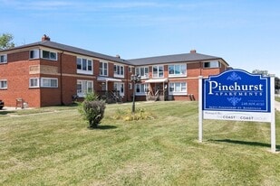 26251 Pinehurst St in Roseville, MI - Building Photo