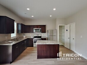 209 Quincy Meadow Ave in Zebulon, NC - Building Photo - Building Photo