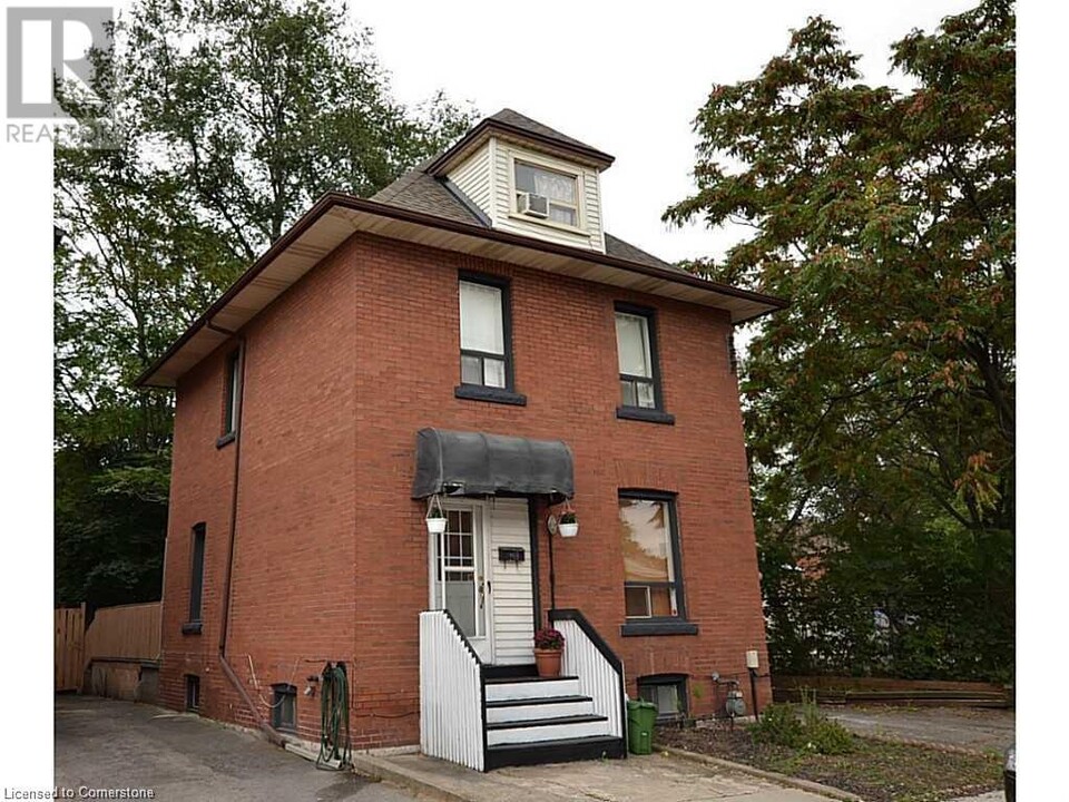 62.5 Stirton St in Hamilton, ON - Building Photo