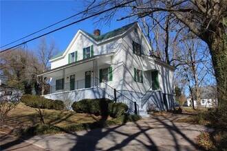 11 Liberty St in Gainesville, GA - Building Photo - Building Photo