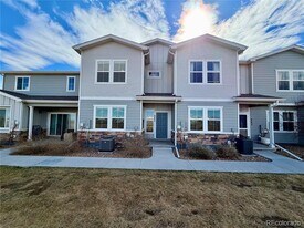 10565 Paris St in Commerce City, CO - Building Photo