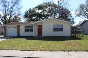 7414 Potomac Dr in Port Richey, FL - Building Photo