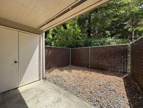 3040 L K Wood Blvd in Arcata, CA - Building Photo - Building Photo