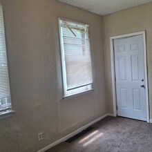 1516 S Lydia Ave in Peoria, IL - Building Photo - Building Photo