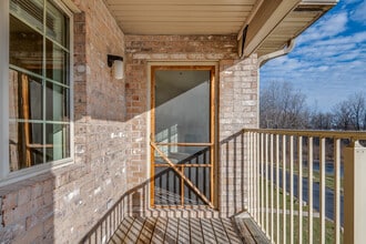 Regency Heights in Green Bay, WI - Foto de edificio - Interior Photo