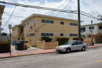 7815 Crespi Blvd in Miami Beach, FL - Foto de edificio - Building Photo